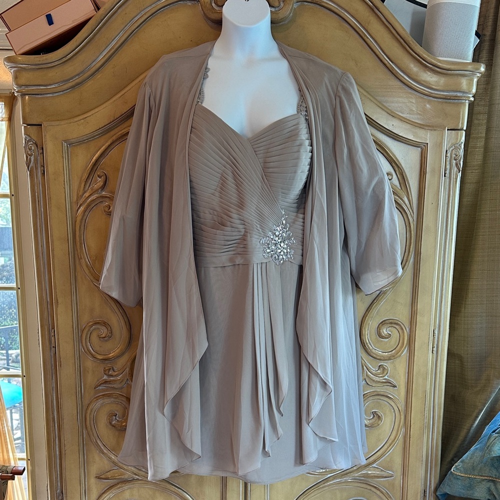 NWT JJ’s House Elegant Taupe Dress with Pleated Design and sheer Jacket